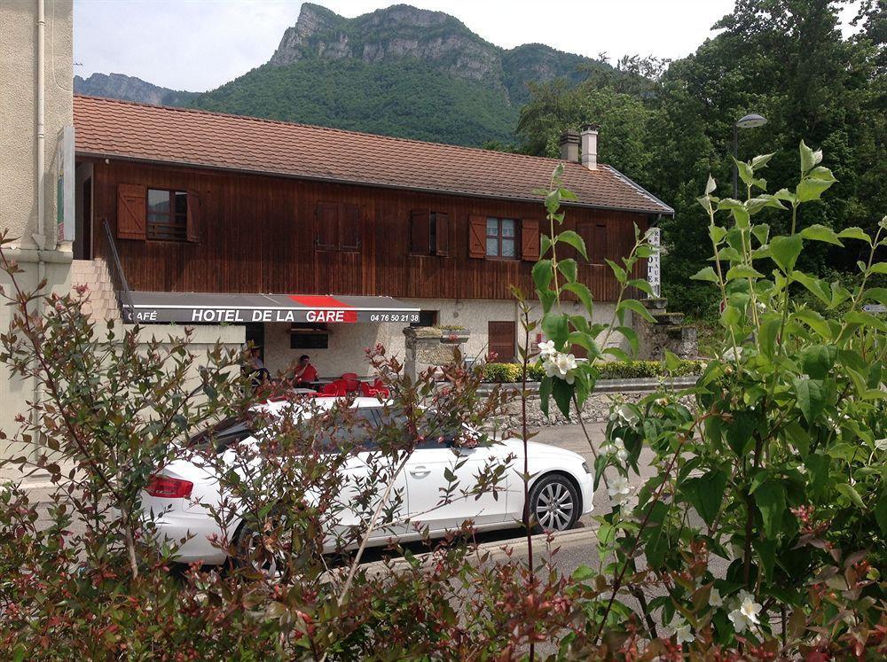 Alp'Hotel Voreppe Luaran gambar