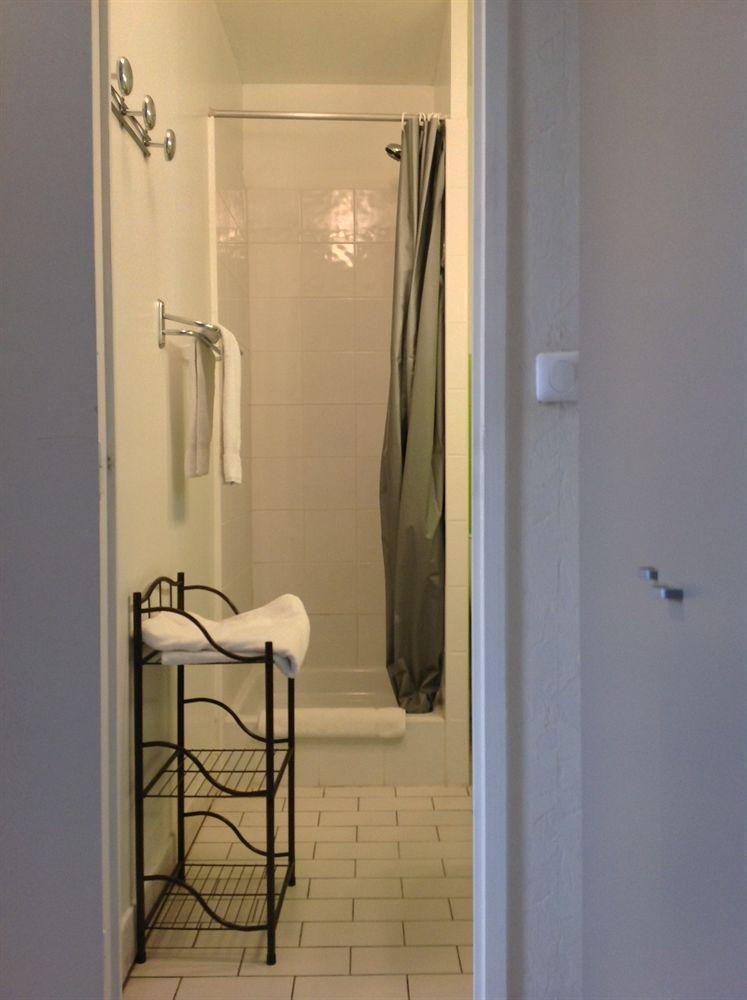 Alp'Hotel Voreppe Luaran gambar
