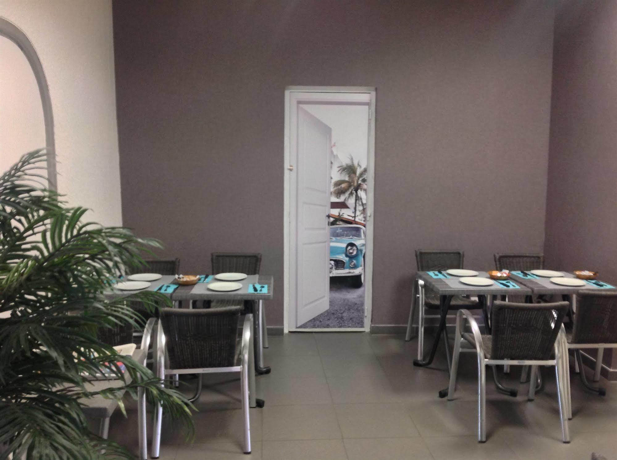 Alp'Hotel Voreppe Luaran gambar