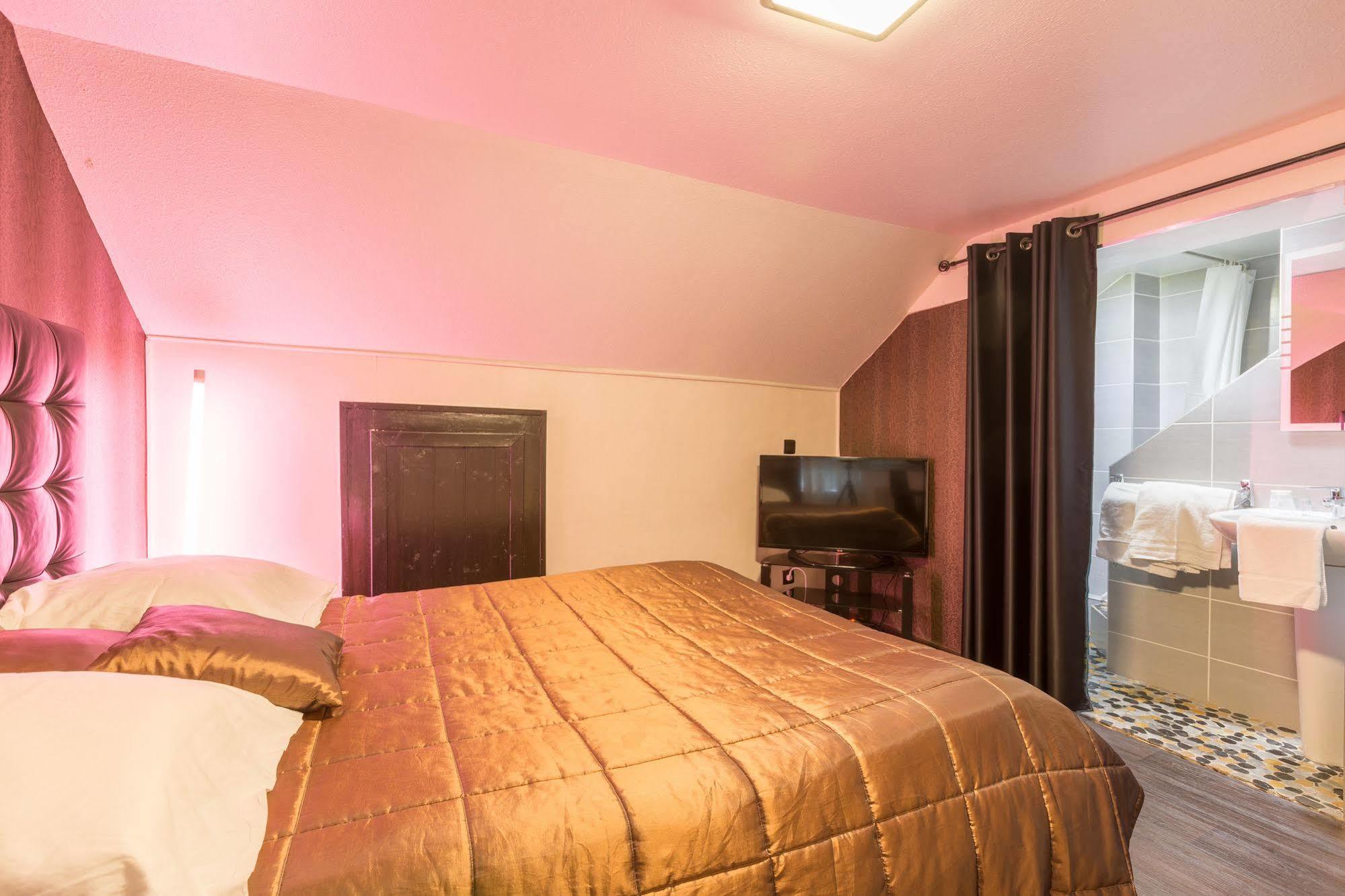 Alp'Hotel Voreppe Luaran gambar